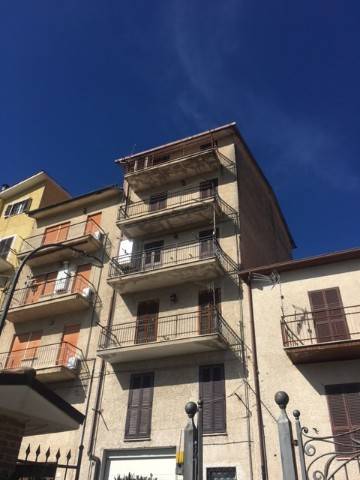 appartamento in vendita ad Agosta