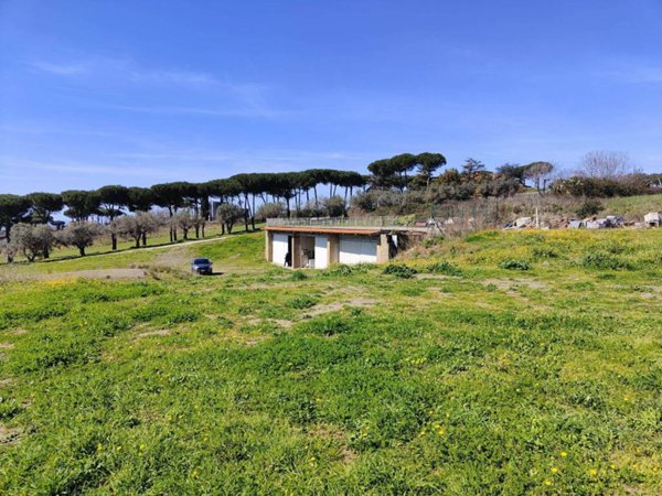 terreno edificabile in vendita ad Albano Laziale in zona Pavona