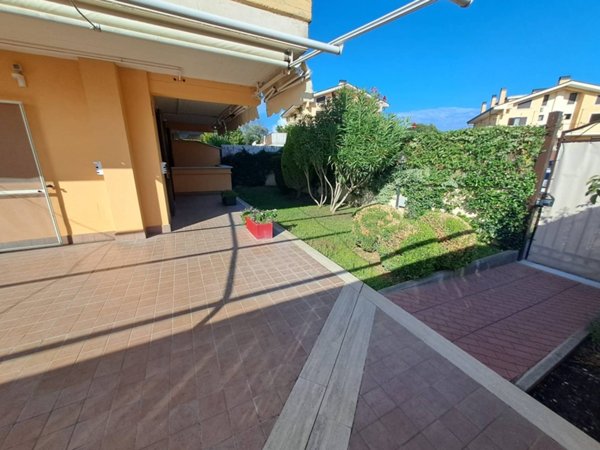 appartamento in vendita ad Albano Laziale in zona Pavona