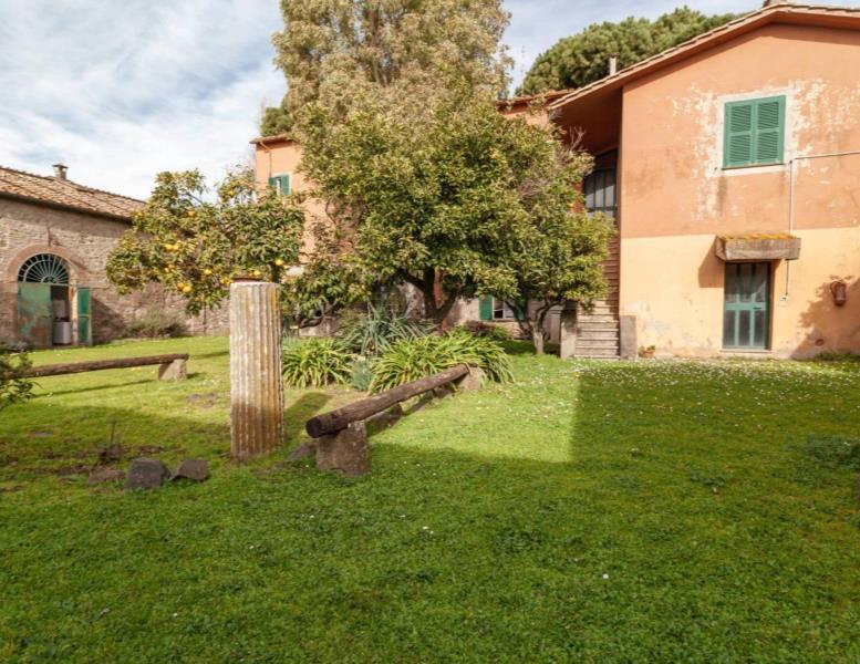 casa indipendente in vendita ad Albano Laziale