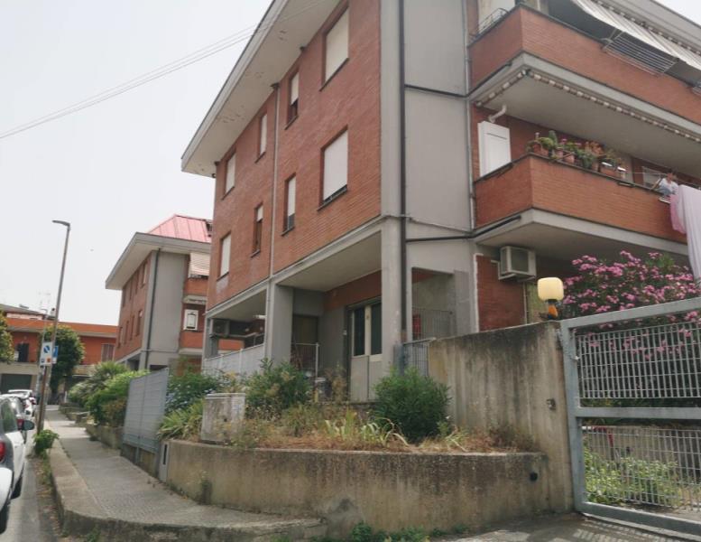 appartamento in vendita ad Albano Laziale in zona Pavona
