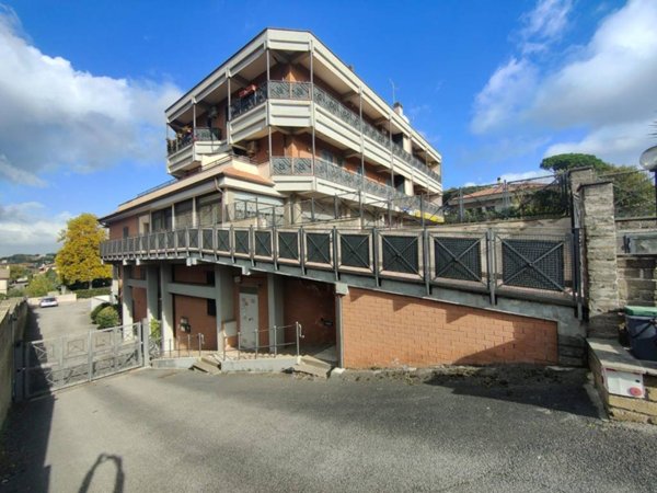 appartamento in vendita ad Albano Laziale