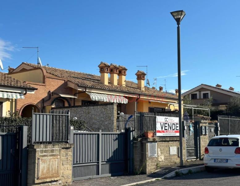 casa indipendente in vendita ad Albano Laziale