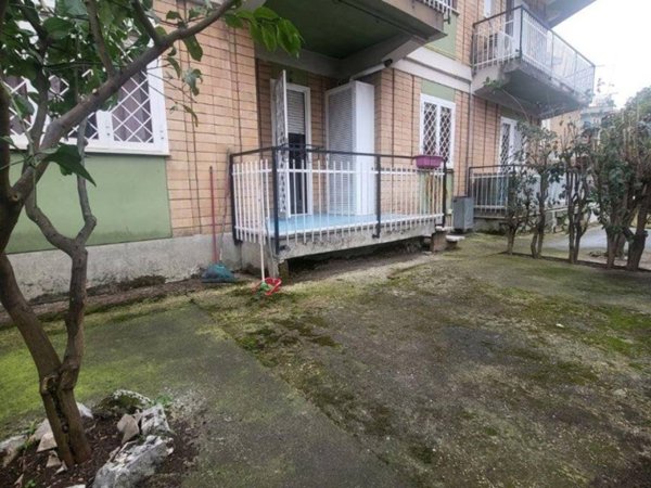appartamento in vendita ad Albano Laziale in zona Cecchina
