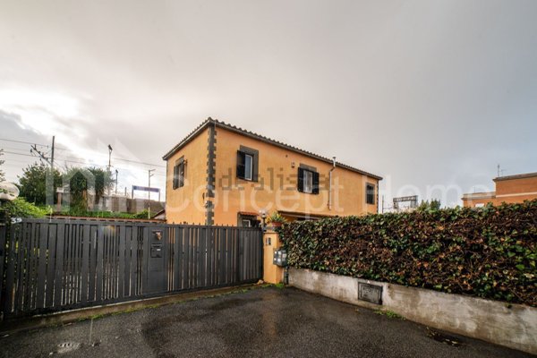 appartamento in vendita ad Albano Laziale in zona Pavona