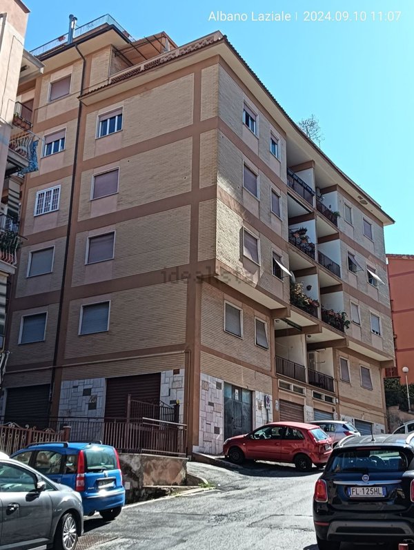 appartamento in vendita ad Albano Laziale