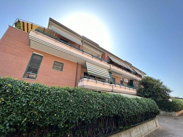 appartamento in vendita ad Albano Laziale in zona Pavona