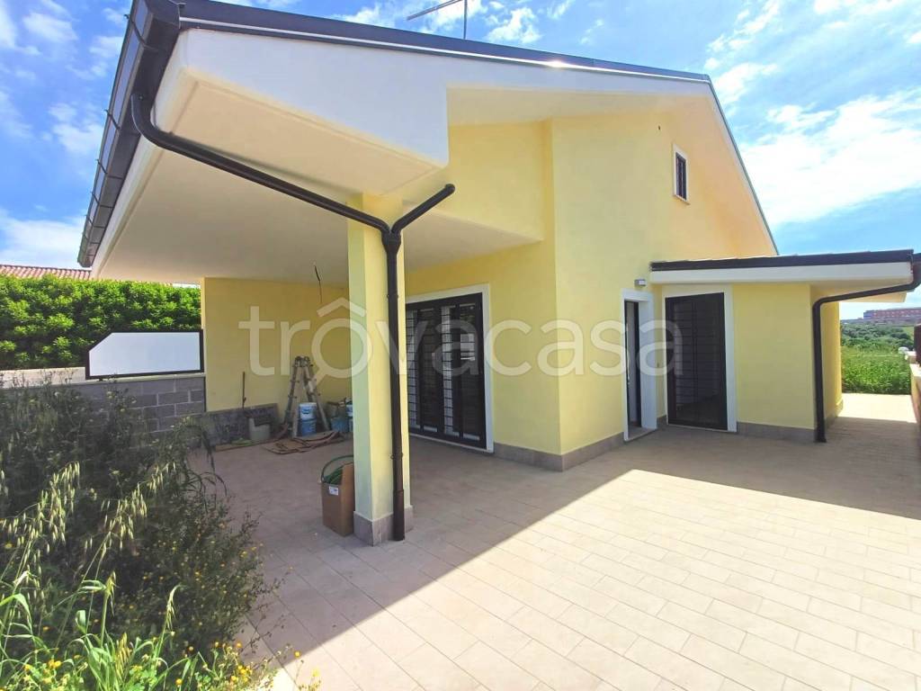 casa indipendente in vendita ad Albano Laziale in zona Cecchina