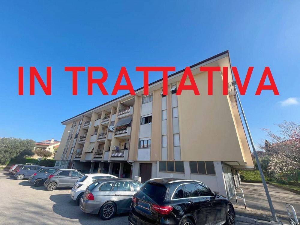 appartamento in vendita ad Albano Laziale in zona Cecchina