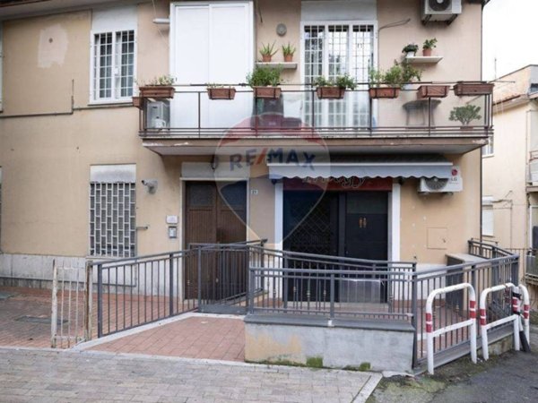 negozio in vendita ad Albano Laziale