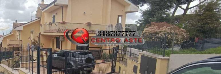 casa indipendente in vendita ad Albano Laziale