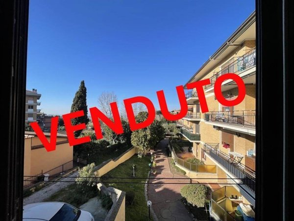 appartamento in vendita ad Albano Laziale