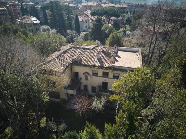 casa indipendente in vendita ad Albano Laziale