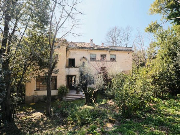 casa indipendente in vendita ad Albano Laziale