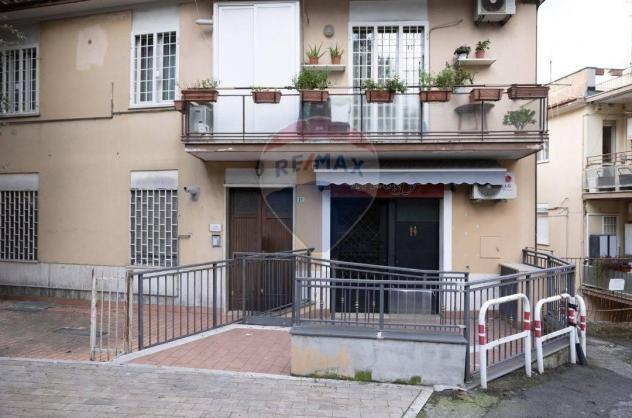negozio in vendita ad Albano Laziale