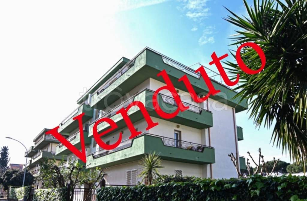 appartamento in vendita ad Albano Laziale in zona Marfoli