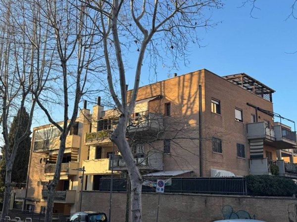 appartamento in vendita ad Albano Laziale