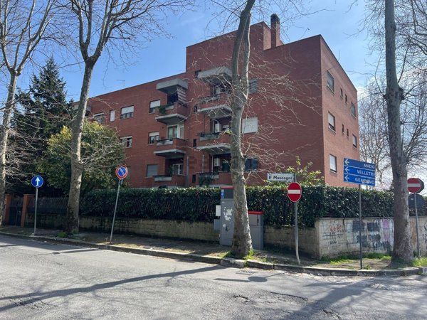 appartamento in vendita ad Albano Laziale