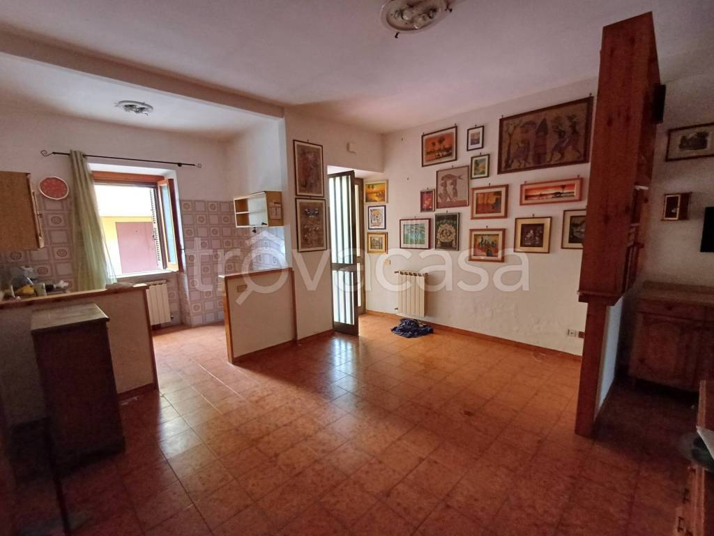 appartamento in vendita ad Albano Laziale in zona Marfoli