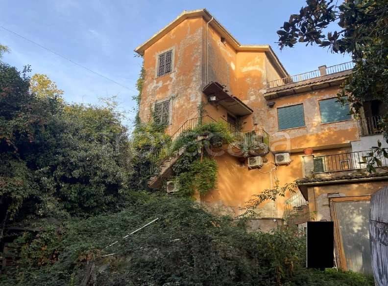 casa indipendente in vendita ad Albano Laziale