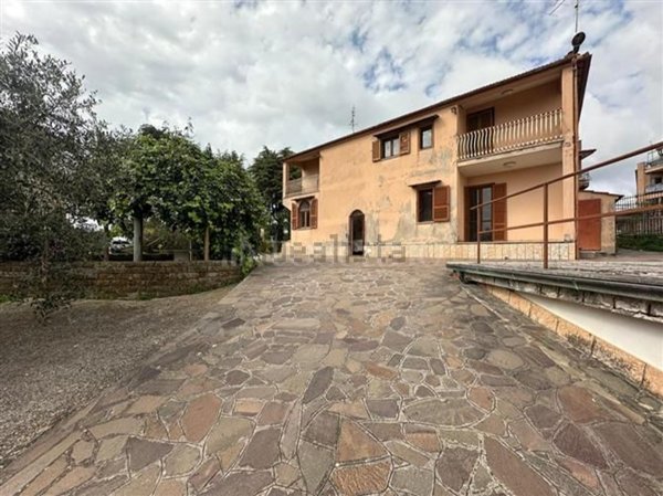 casa indipendente in vendita ad Albano Laziale in zona Cecchina