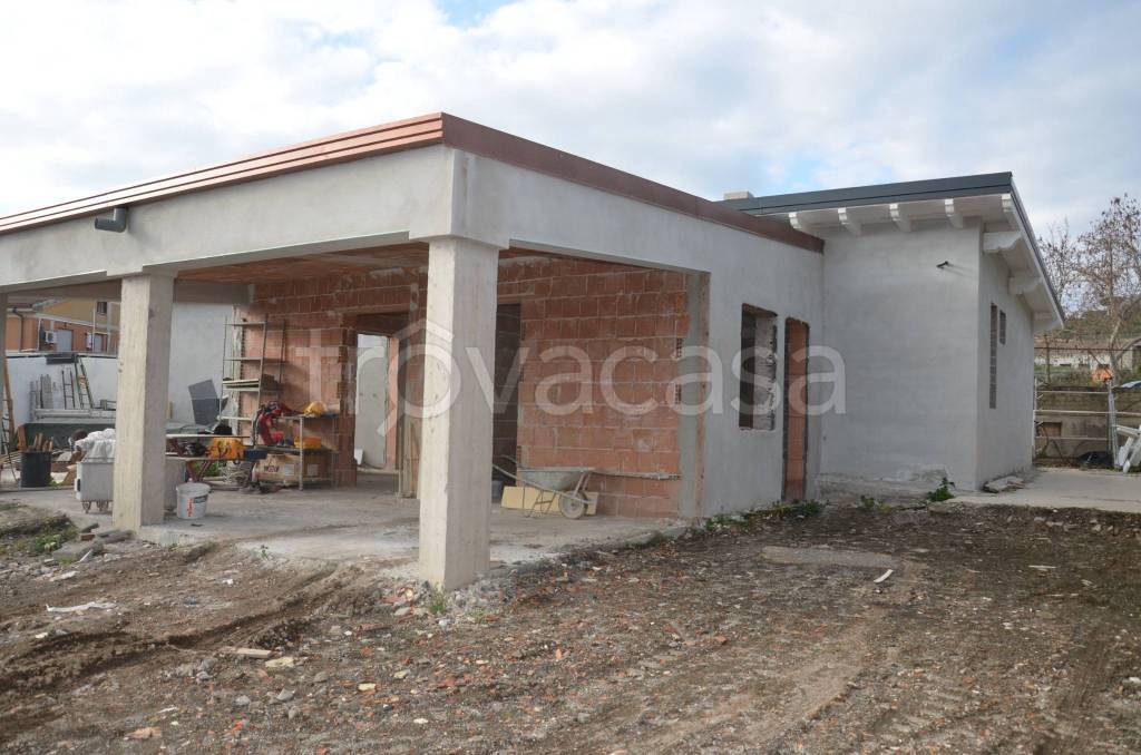 casa indipendente in vendita ad Albano Laziale