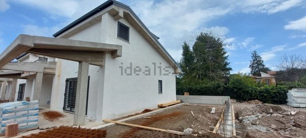 quadrivano in vendita ad Albano Laziale
