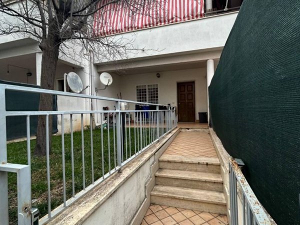 appartamento in vendita ad Albano Laziale in zona Cecchina