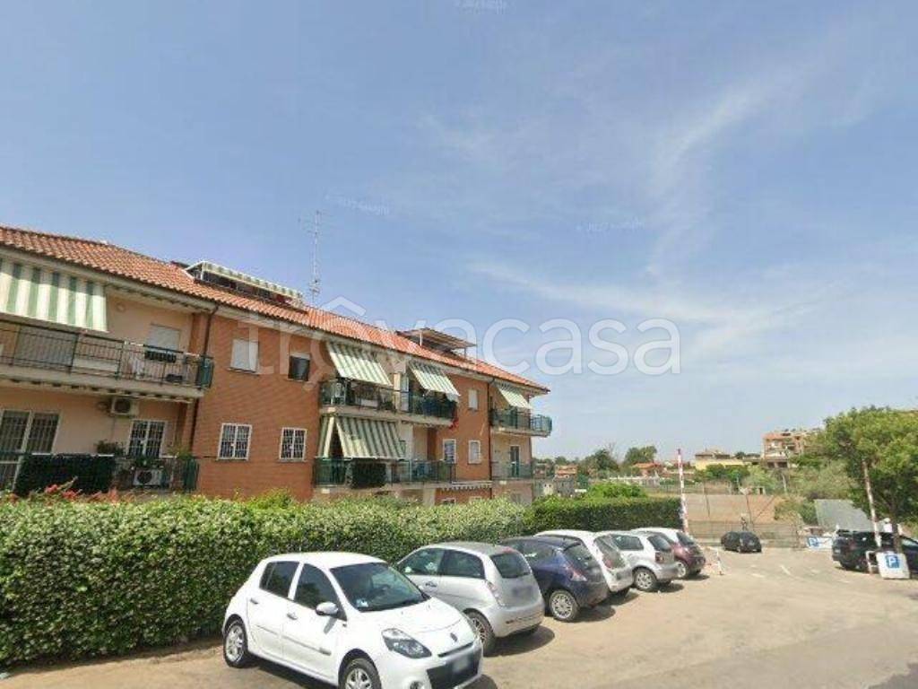 terreno edificabile in vendita ad Albano Laziale in zona Cecchina