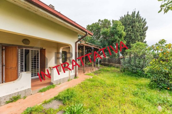 casa indipendente in vendita ad Albano Laziale in zona Cecchina