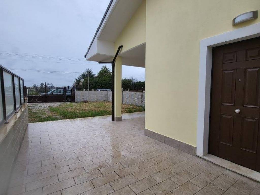 casa indipendente in vendita ad Albano Laziale in zona Cecchina