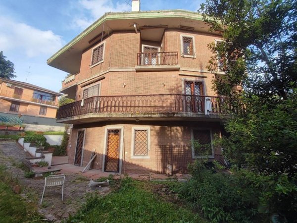 casa indipendente in vendita ad Albano Laziale