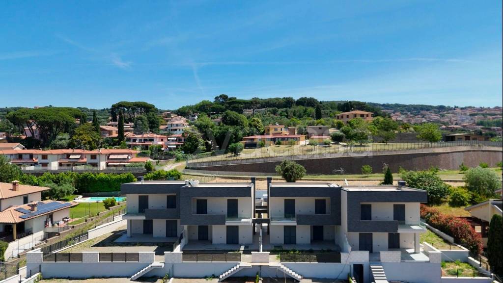 casa indipendente in vendita ad Albano Laziale