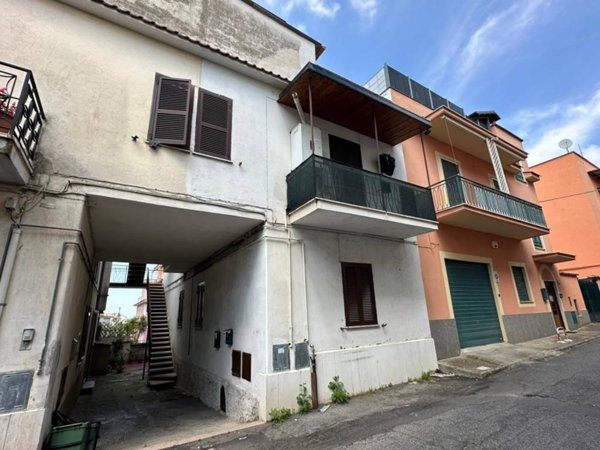 appartamento in vendita ad Albano Laziale in zona Cecchina