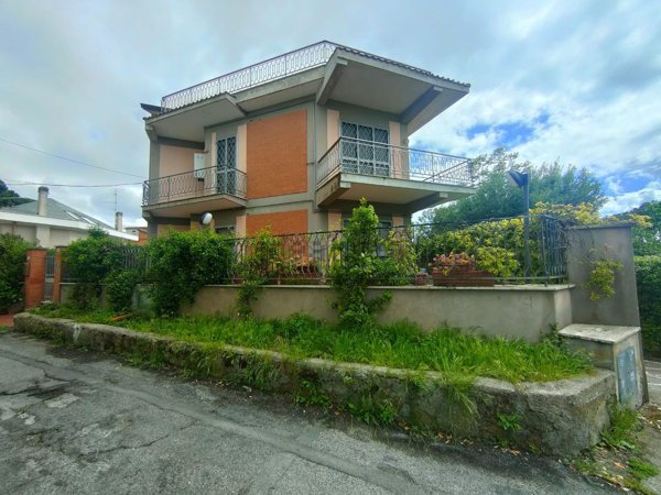 appartamento in vendita ad Albano Laziale