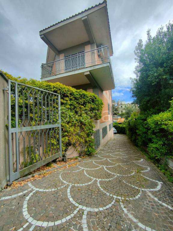 appartamento in vendita ad Albano Laziale