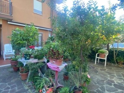 casa indipendente in vendita ad Albano Laziale in zona Cecchina
