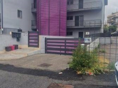 ufficio in vendita ad Albano Laziale in zona Cecchina