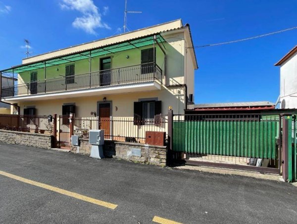 appartamento in vendita ad Albano Laziale in zona Marfoli