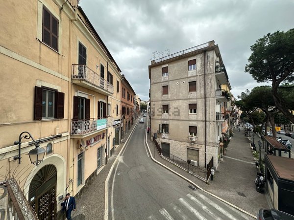 appartamento in vendita ad Albano Laziale