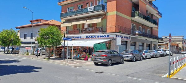 appartamento in vendita ad Albano Laziale in zona Pavona