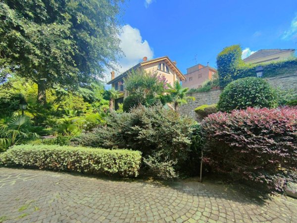 casa indipendente in vendita ad Albano Laziale