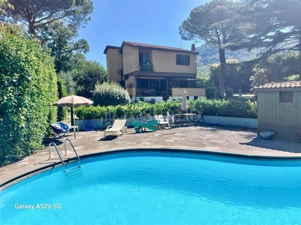 casa indipendente in vendita ad Albano Laziale