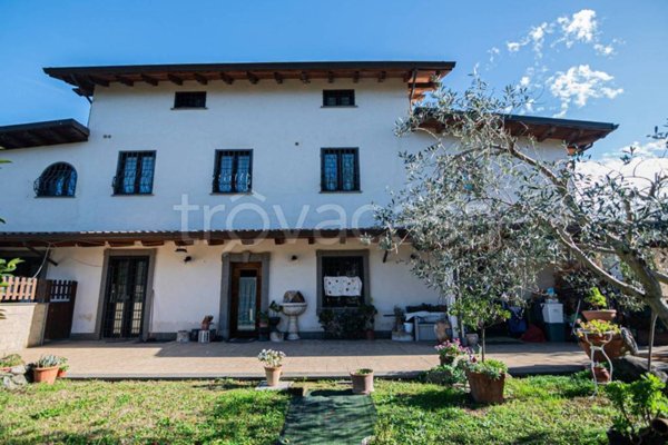 casa indipendente in vendita ad Albano Laziale