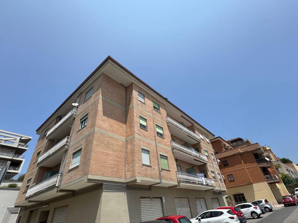 appartamento in vendita ad Albano Laziale