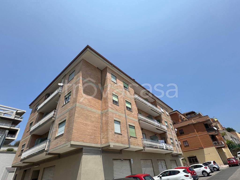 appartamento in vendita ad Albano Laziale