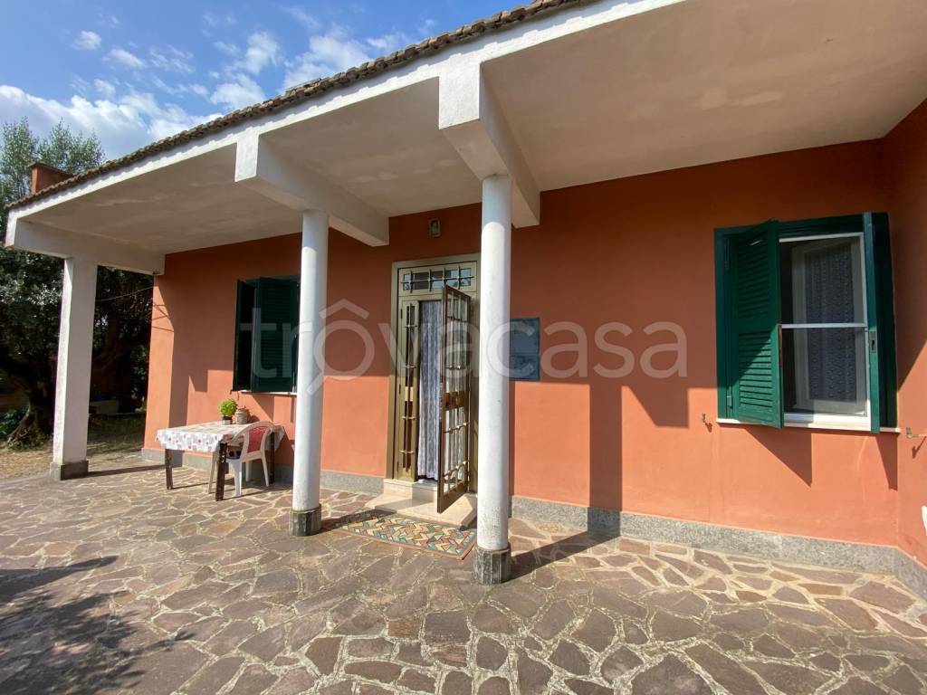 casa indipendente in vendita ad Albano Laziale