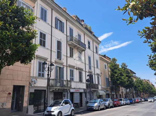 appartamento in vendita ad Albano Laziale
