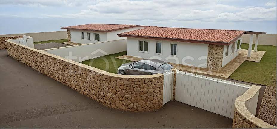 casa indipendente in vendita ad Albano Laziale in zona Cecchina