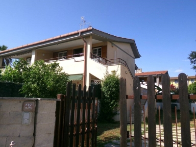 casa indipendente in vendita ad Albano Laziale